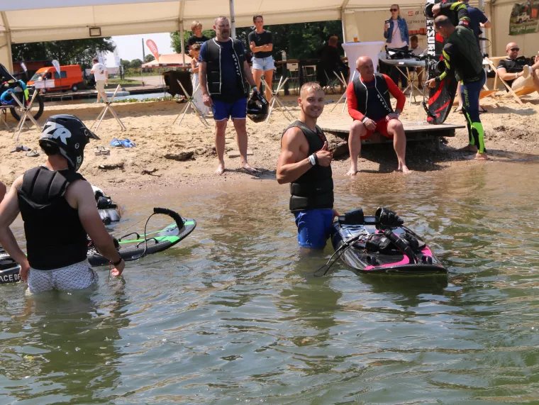 CE.ENERGY je pro tento rok jedním z partnerů evropské série MOTOSURF CONTINENTAL CUP 2023