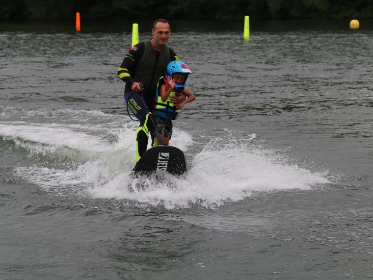 CE.ENERGY je pro tento rok jedním z partnerů evropské série MOTOSURF CONTINENTAL CUP 2023