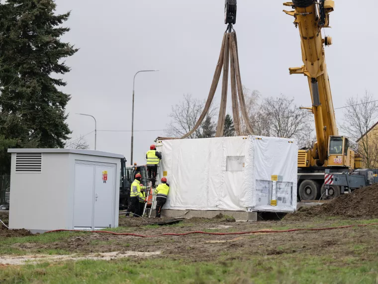 Firmy zahlcují banky poptávkami po bateriových úložištích. CE.ENERGY zachytila trend a mezi prvními instaluje velkokapacitní systémy